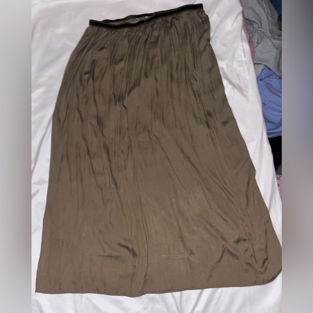 Elegant Tan Skirt